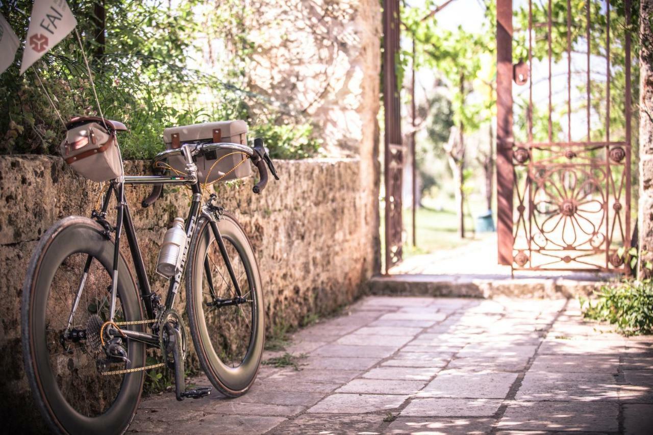 Agriturismo Li Calizzi Arte E Natura Novoli Luaran gambar